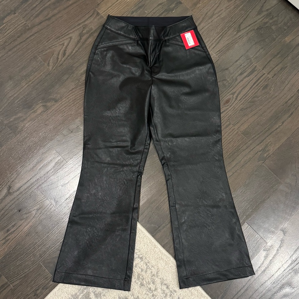 Spanx Leather Like Cropped Kick Flare Pant Petite Small